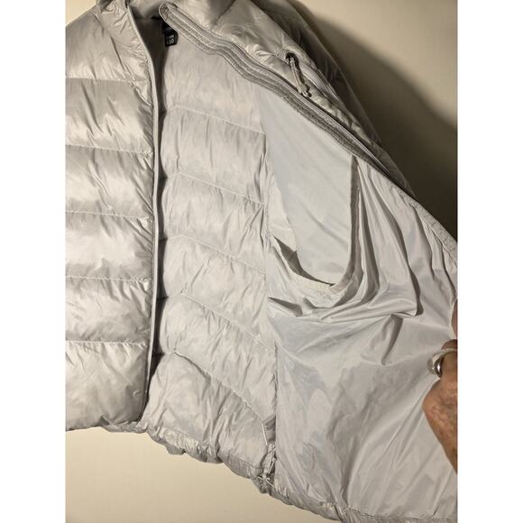 Eddie Bauer Womens L 650 Down Packable Lightweight Jacket Puffer Coat Silver - Picture 5 of 10